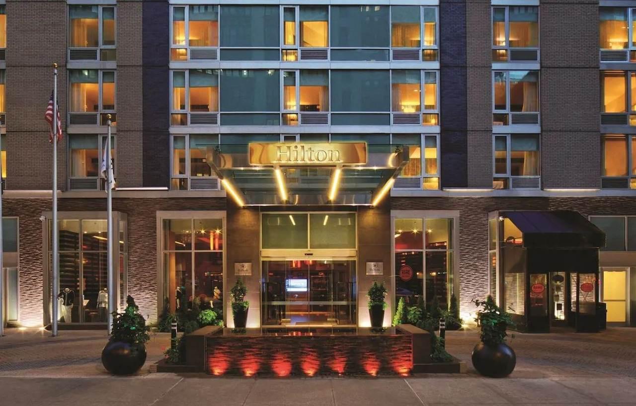 فندق نيو يوركفي  هيلتون نيويورك فاشن ديستريكت المظهر الخارجي الصورة